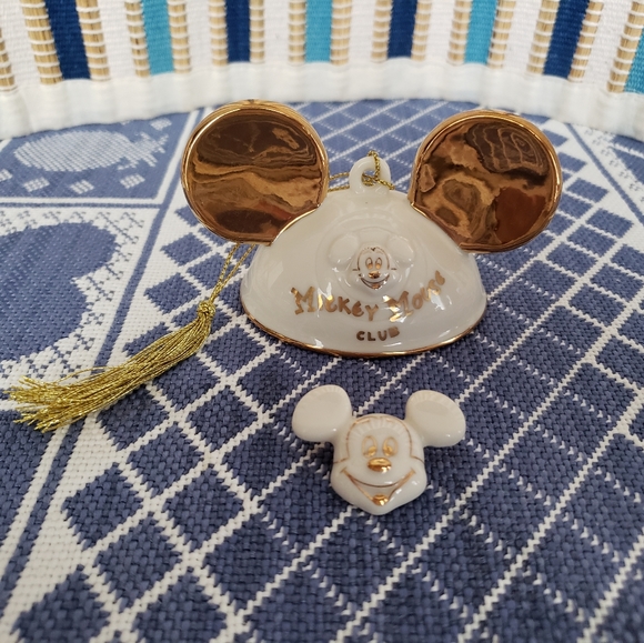 LENOX Disney Mickey Mouse CLUB & PIN - Picture 2 of 11